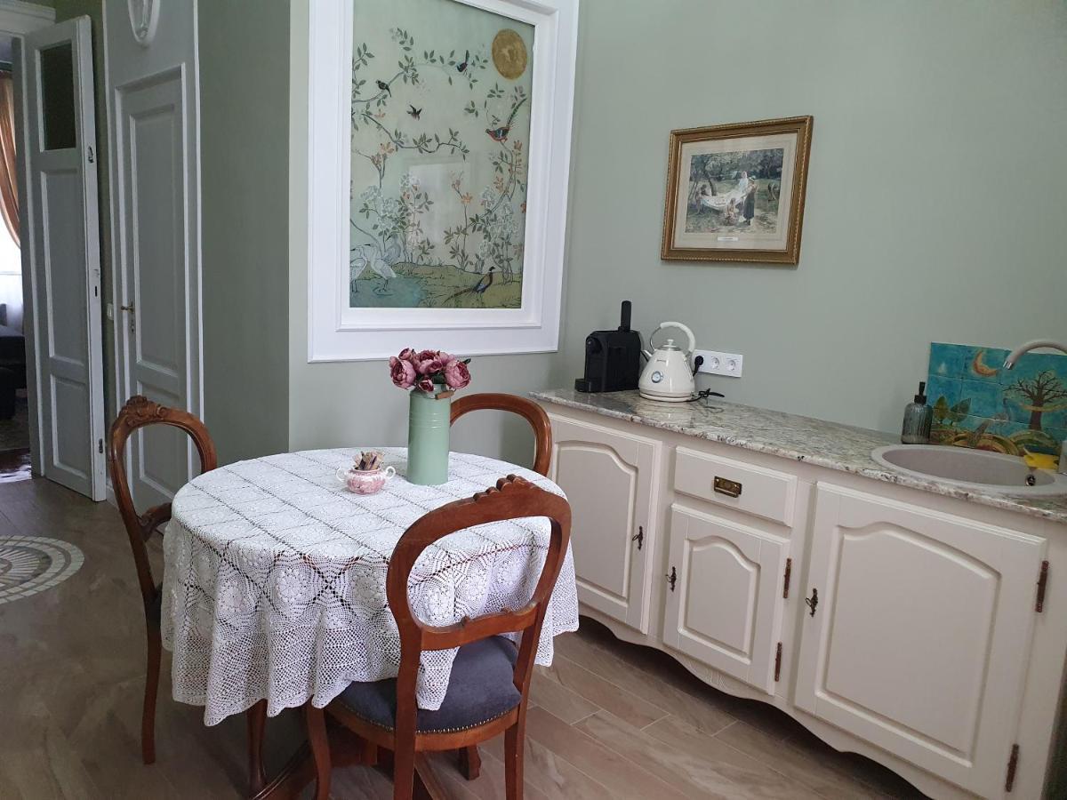 Elisabeth Apartment Орадя Экстерьер фото