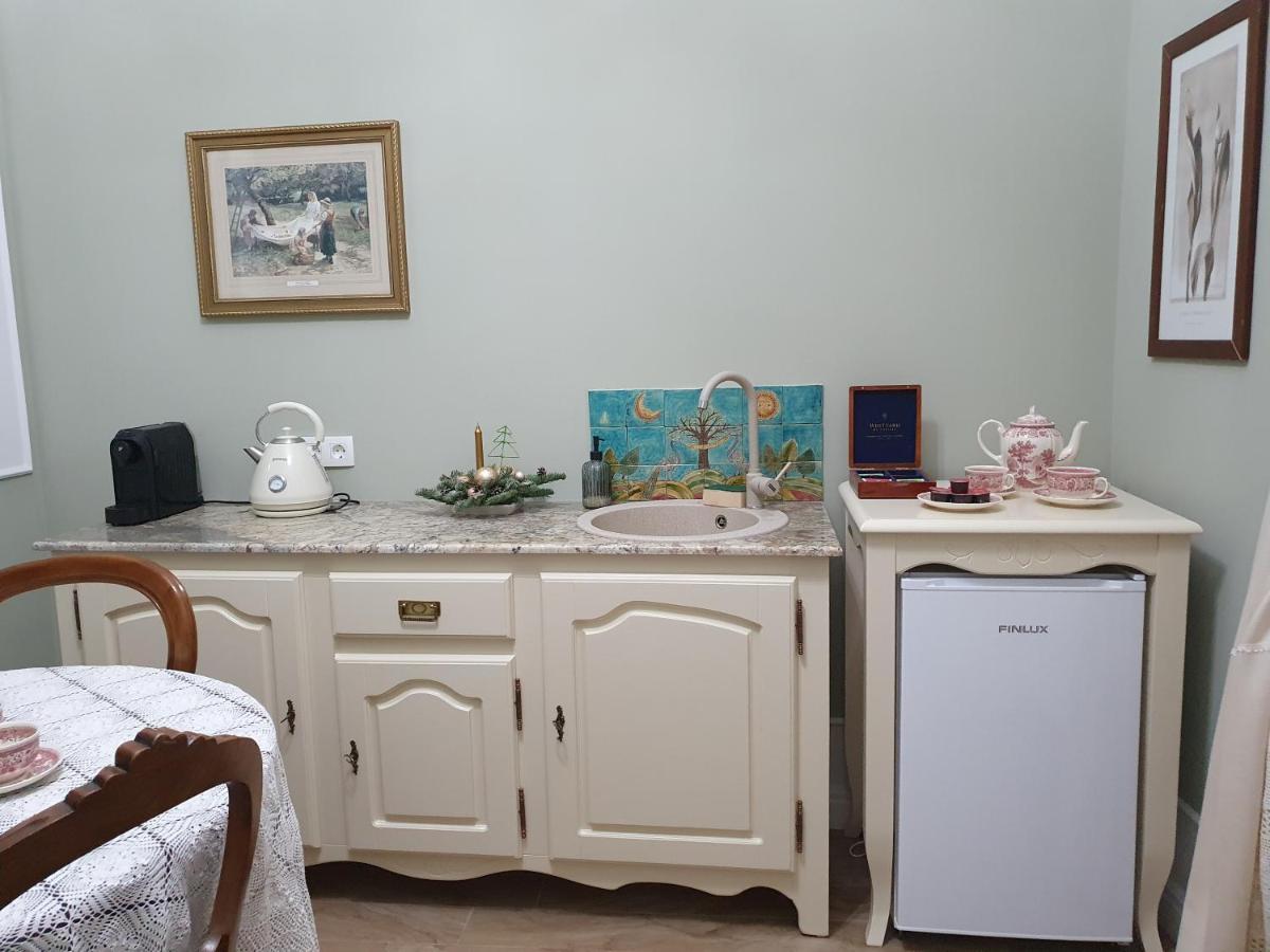 Elisabeth Apartment Орадя Экстерьер фото