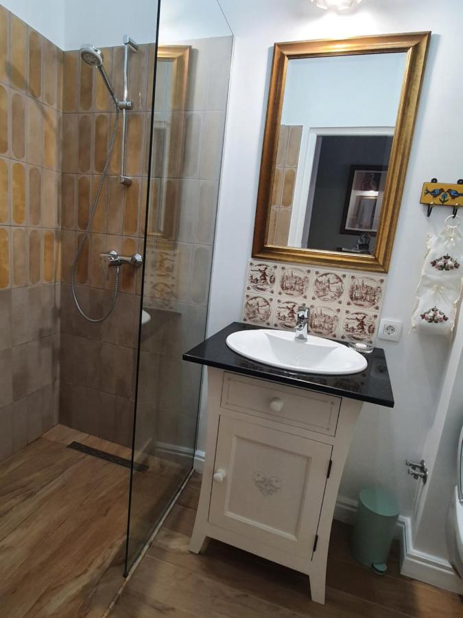 Elisabeth Apartment Орадя Экстерьер фото